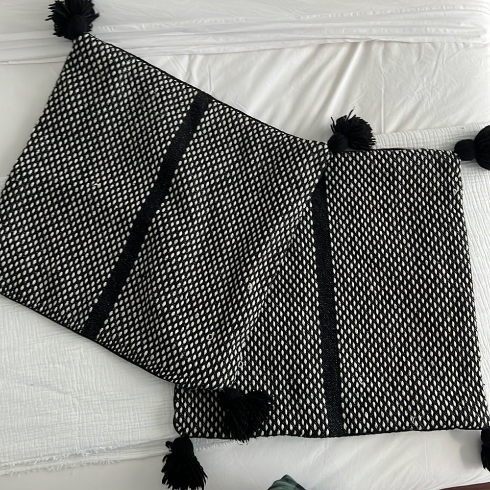Set of 2 Woven Nook 24”x24” Pillow Covers